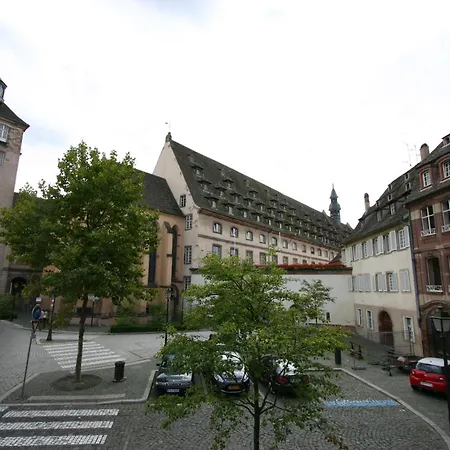 Logis Restaurant Au Cerf D'or Straßburg