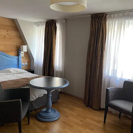 Hotel Logis Restaurant Au Cerf D'or Straßburg