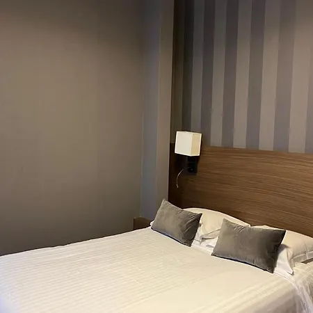 Logis Restaurant Au Cerf D'or 3* Strasbourg