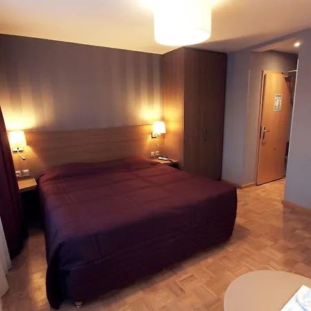 Logis Restaurant Au Cerf D'or Hotel 3*