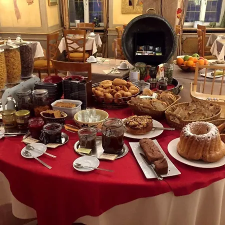 Logis Restaurant Au Cerf D'or 3*