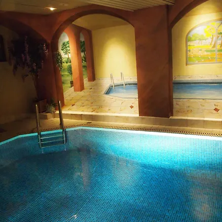 Logis Restaurant Au Cerf D'or Hotel 3*