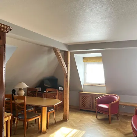 Logis Restaurant Au Cerf D'or 3*