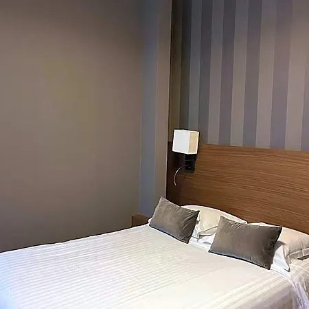 Logis Restaurant Au Cerf D'or Hotel 3*