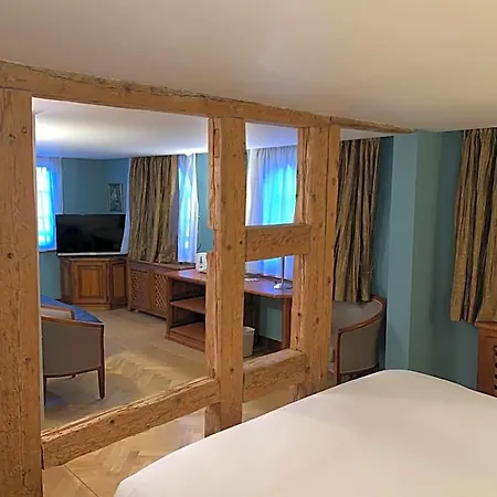 Logis Restaurant Au Cerf D'or Hotel 3*