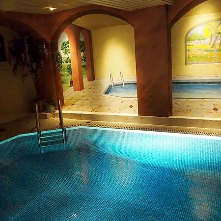 Hotel Logis Restaurant Au Cerf D'or