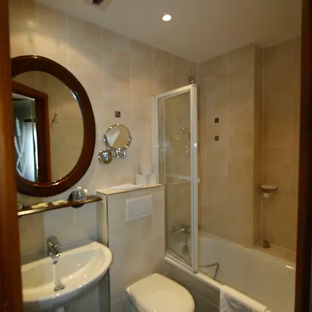 Logis Restaurant Au Cerf D'or Hotel 3*