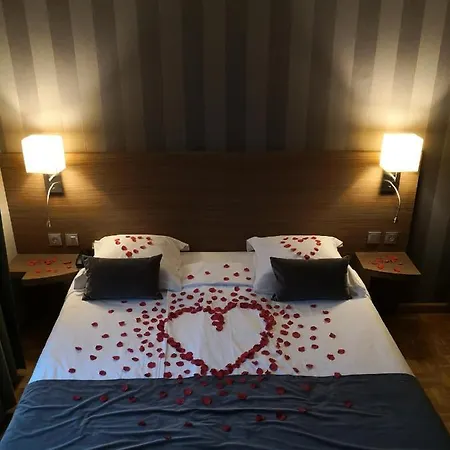 Hotel Logis Restaurant Au Cerf D'or Strasbourg