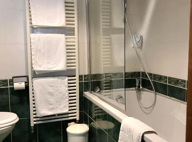 Logis Restaurant Au Cerf D'or 3*