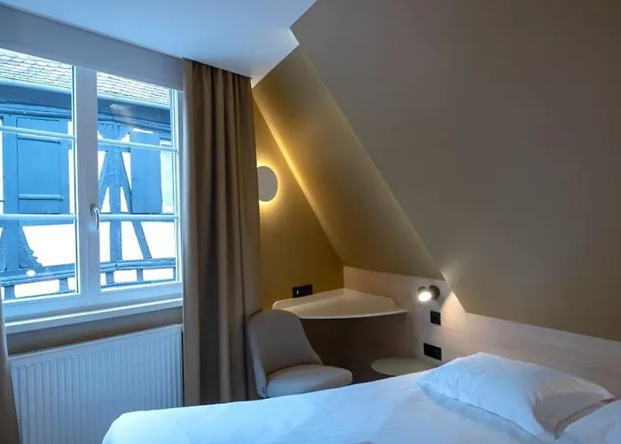 Hotel Logis Restaurant Au Cerf D'or