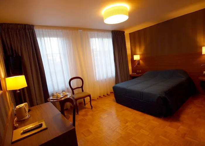 Hotel Logis Restaurant Au Cerf D'or Straatsburg