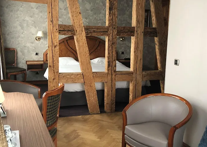 Logis Restaurant Au Cerf D'or