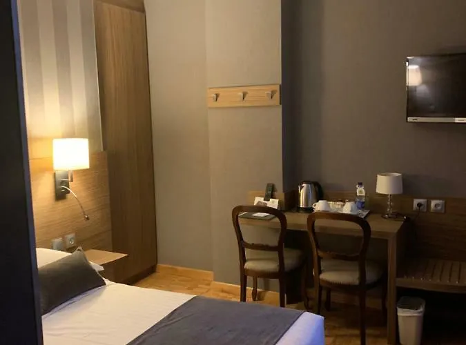 Logis Restaurant Au Cerf D'or 3* Straatsburg