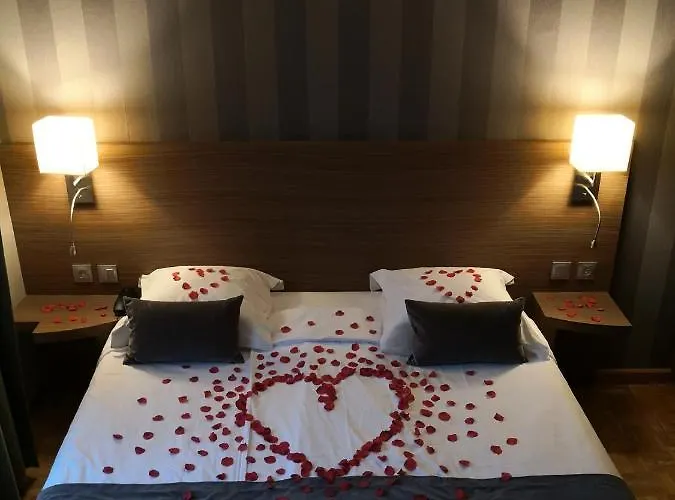 Hotel Logis Restaurant Au Cerf D'or Straatsburg