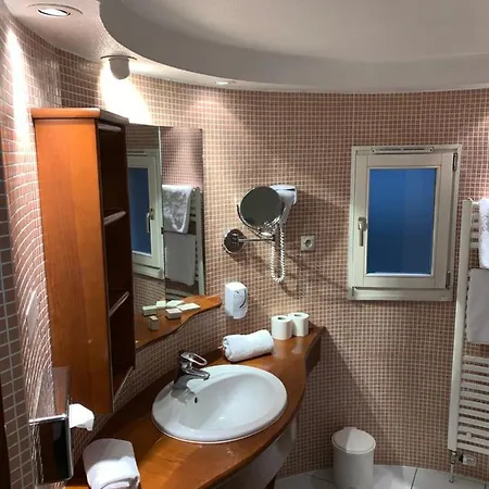 Restaurant Au Cerf D'or 3*