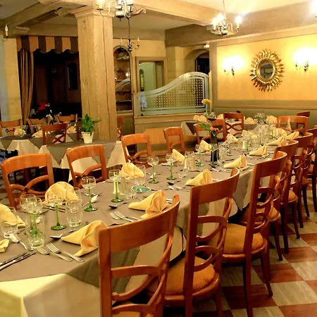 Restaurant Au Cerf D'or 3*
